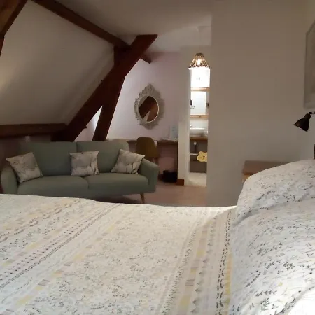 Au Soleil Couchant Bed & Breakfast