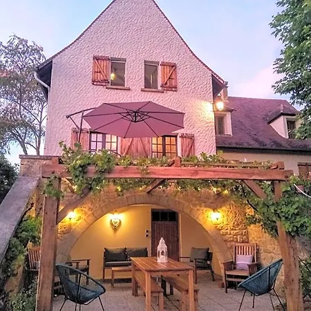 Au Soleil Couchant Bed & Breakfast 3*