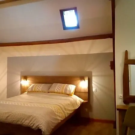 Au Soleil Couchant Bed & Breakfast 3*
